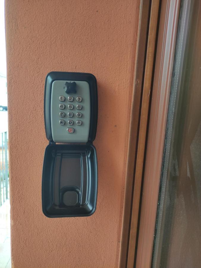 Silver Home Bagnolo San Vito Exteriör bild